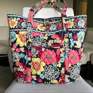 Vera Bradley Large Classic Tote - Happy Snails